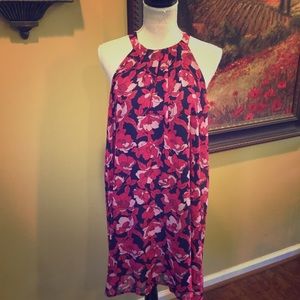 ASTR- beautiful floral dress. Size L